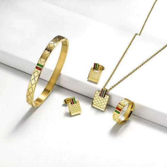 5-piece square-shaped jewelry set in 18 karat gold plated for women